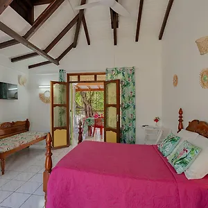  Lodge Village Honoré